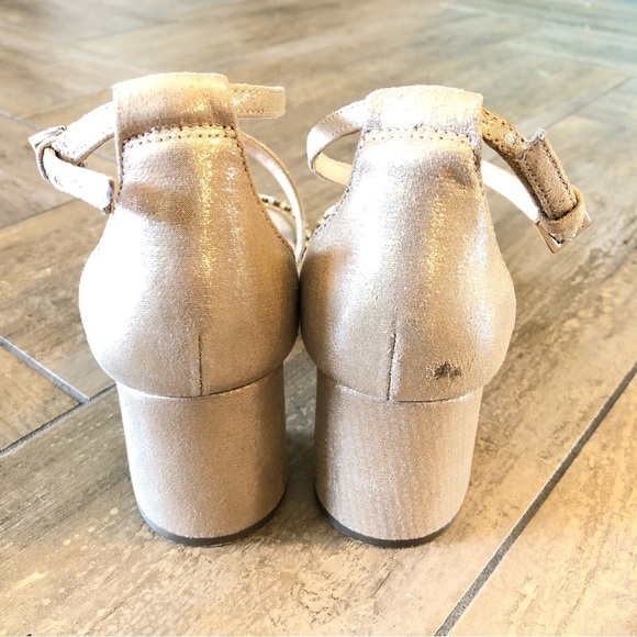 Nina Gold Strappy Sandals with Rhinestones Size 6 - Picture 5 of 6